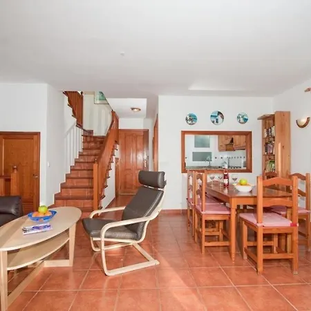 Puerto Del Carmen Sleeps 6 Pool Wifi Vila *