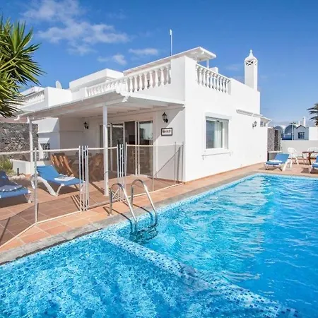 Villa Puerto Del Carmen Sleeps 6 Pool Wifi Puerto del Carmen (Lanzarote)